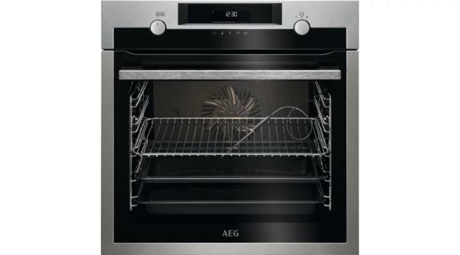 AEG BCE558370M SteamBake beépíthető sütő gőzfunkcióval, WiFi, maghőmérő